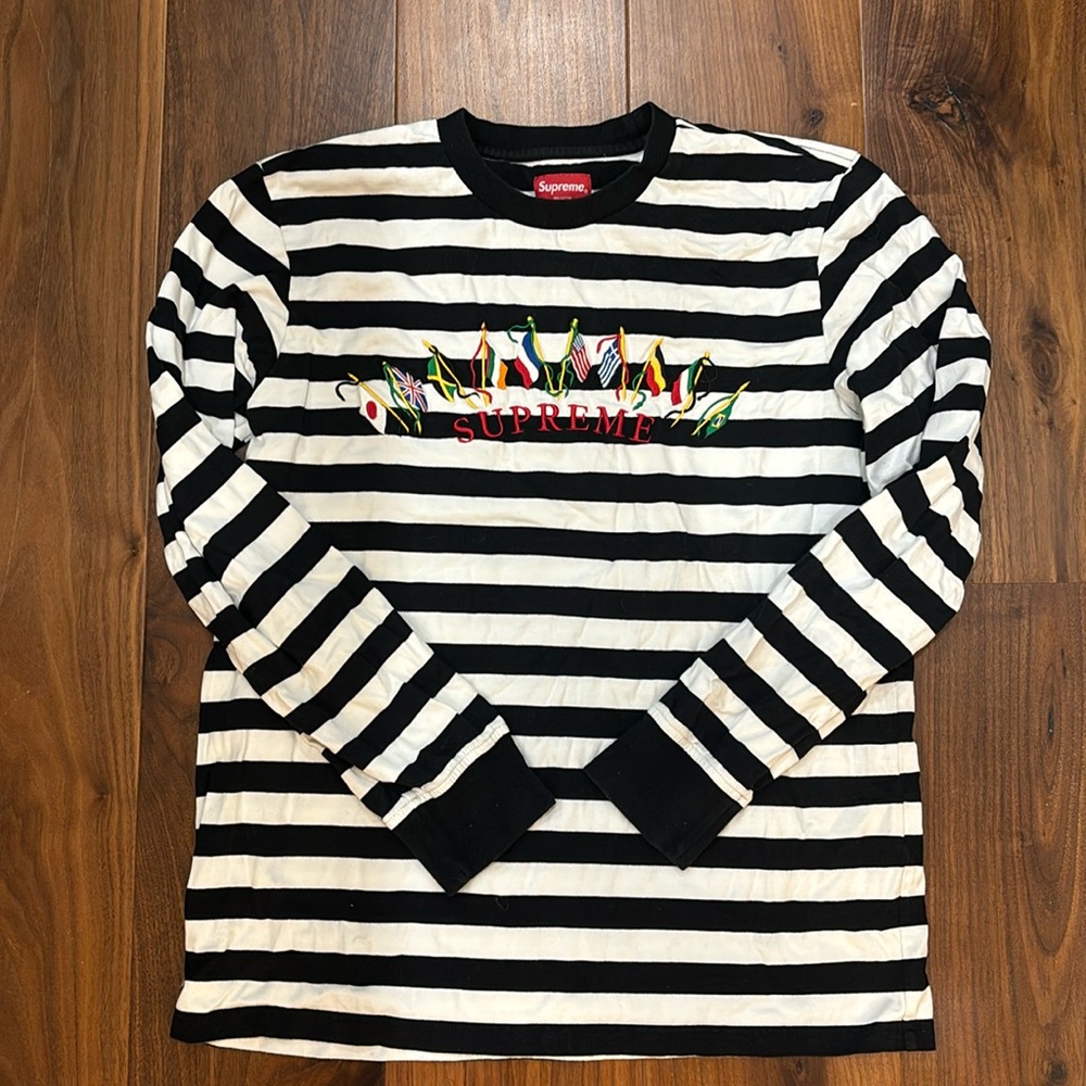 Supreme shirt